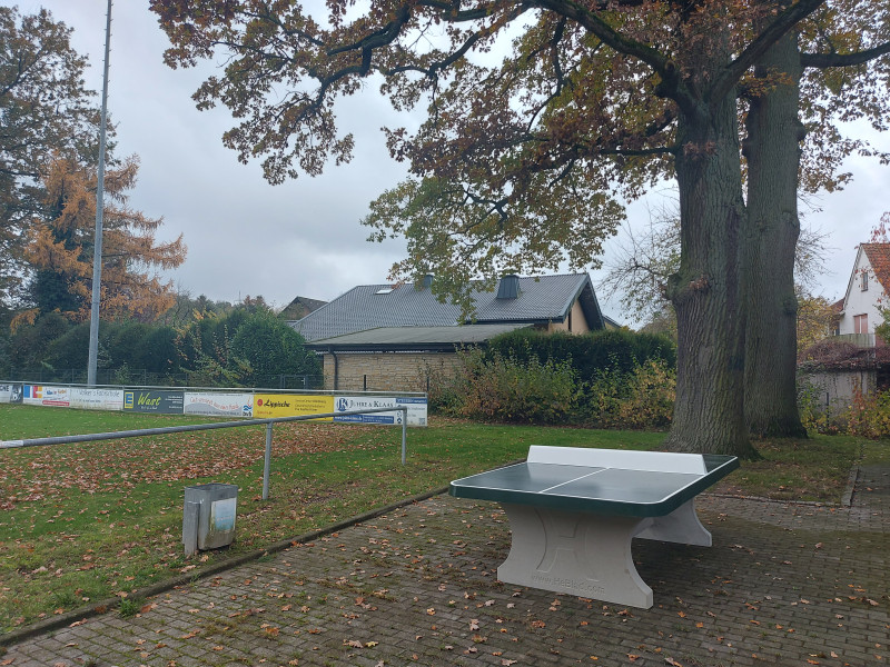 Dorfplatz aus Blomberg/Brüntrup